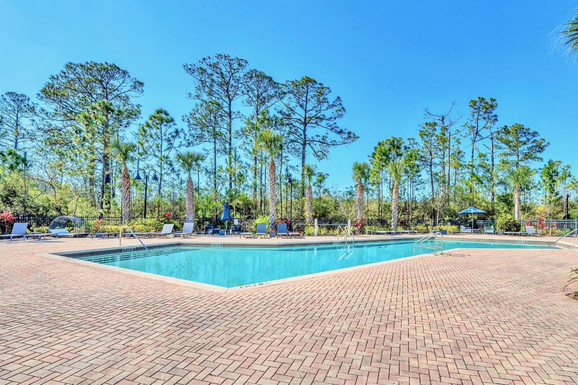 Luxury 2Br Condo - Pool & Hot Tub - Near Disney Orlando Exterior photo