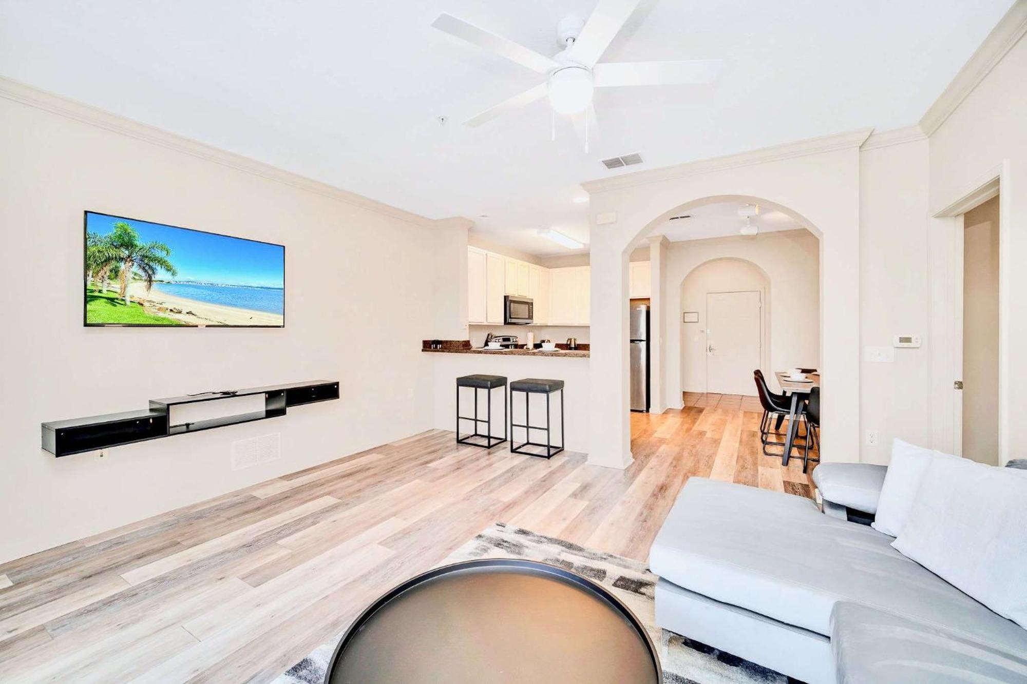 Luxury 2Br Condo - Pool & Hot Tub - Near Disney Orlando Exterior photo