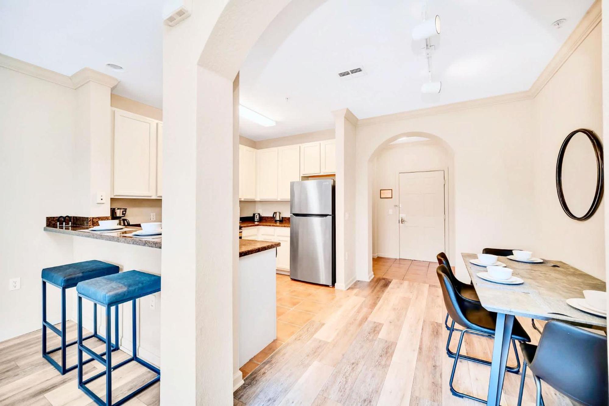 Luxury 2Br Condo - Pool & Hot Tub - Near Disney Orlando Exterior photo